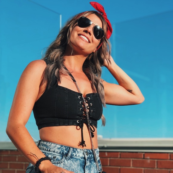 Meet your Posher, Caitlyn - Picture 1 of 1